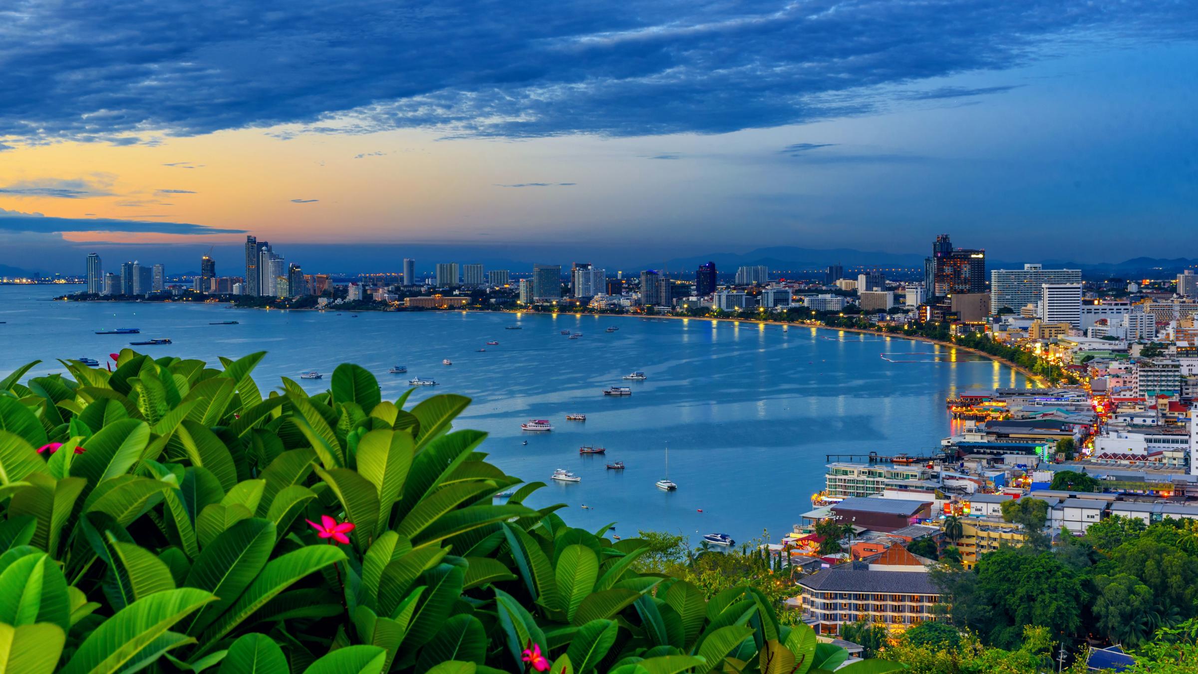 Pattaya-Beach_0.jpg